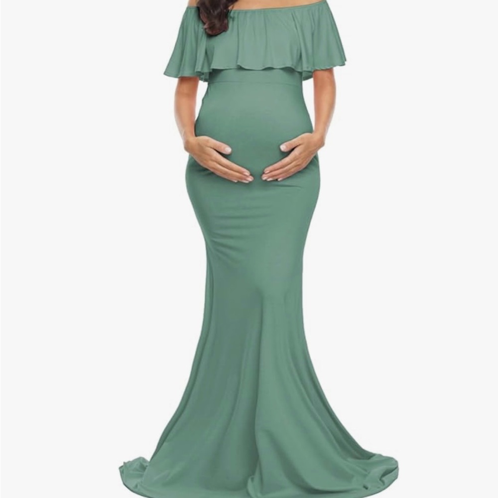 Chic Off-Shoulder Maternity Maxi Dress in Green